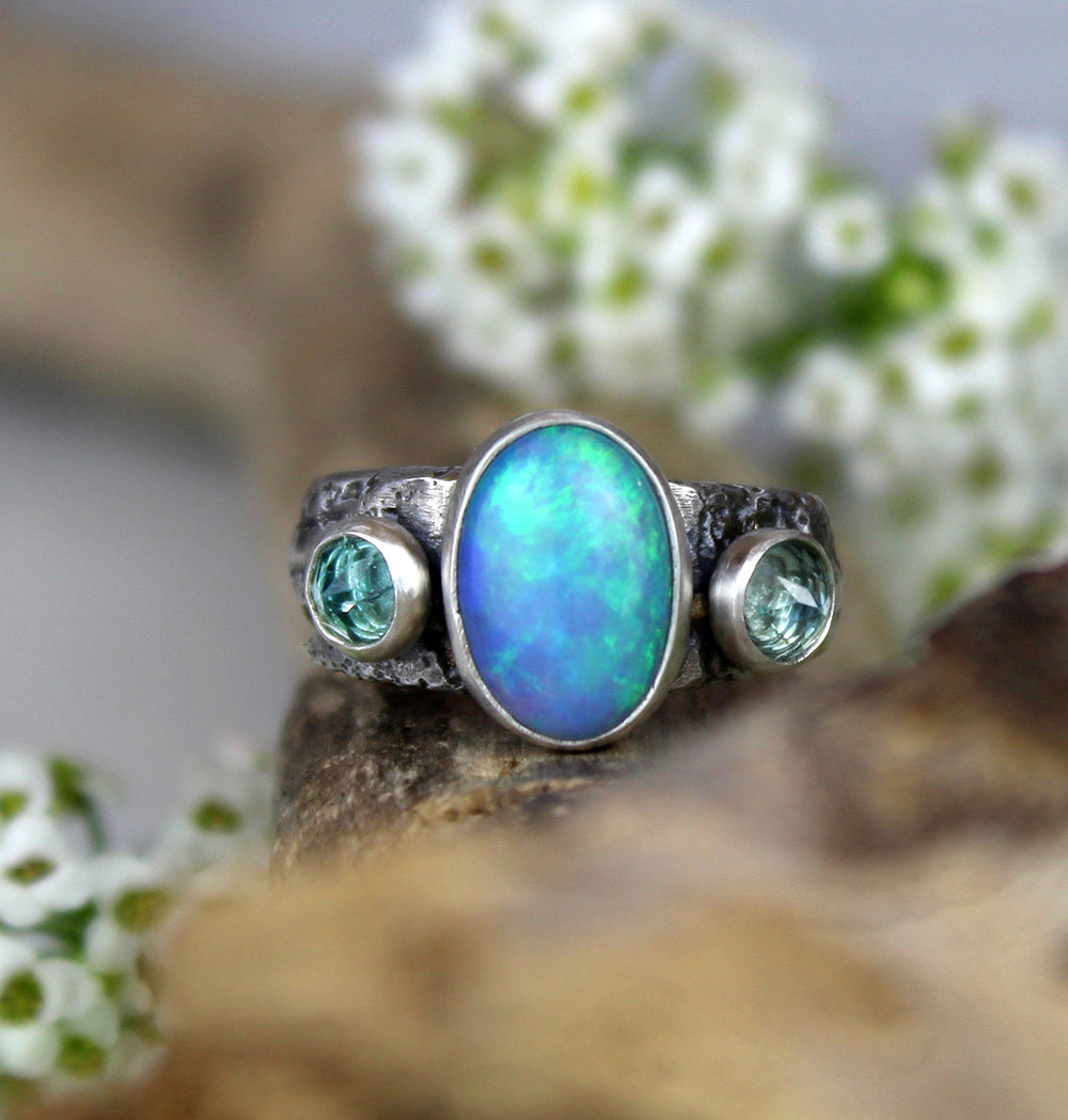 The Desert Star - Ethiopian Opal Sterling Silver Ring