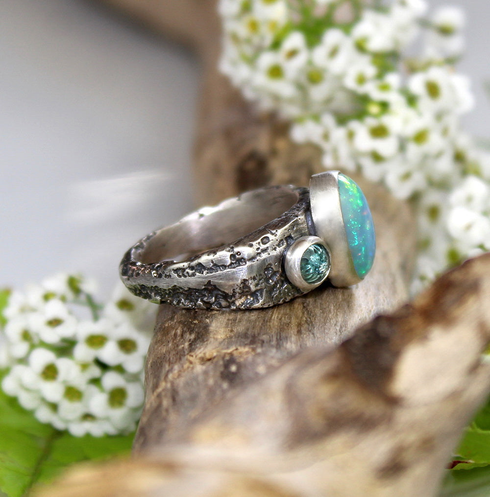 The Desert Star - Ethiopian Opal Sterling Silver Ring